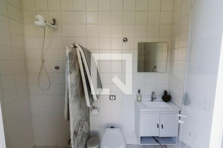 Casa à venda com 350m², 3 quartos e 6 vagasBanheiro de Serviço 2