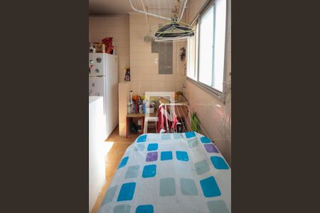 Apartamento à venda com 64m², 2 quartos e 1 vagaÁrea de Serviço