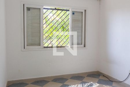 Casa à venda com 366m², 4 quartos e 2 vagas Casa à venda com 366m², 4 quartos e 2 vagasQuarto 4