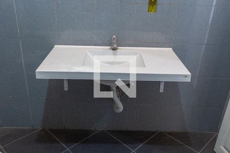 Casa à venda com 366m², 4 quartos e 2 vagas Casa à venda com 366m², 4 quartos e 2 vagasBanheiro da Suíte 1