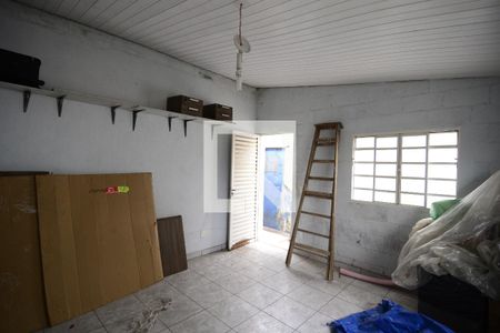 Casa à venda com 270m², 3 quartos e 2 vagasQuarto de Serviço