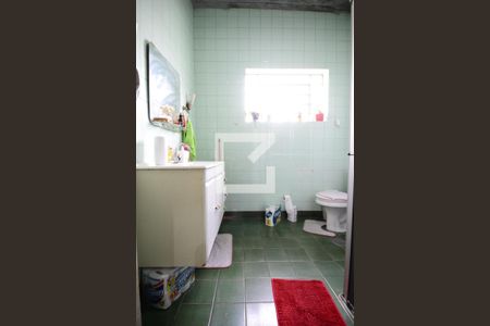 Casa à venda com 270m², 3 quartos e 2 vagasBanheiro