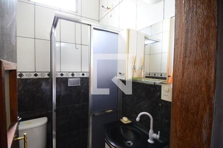 Casa à venda com 270m², 3 quartos e 2 vagasLavabo