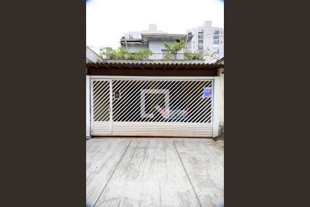 Casa à venda com 270m², 3 quartos e 2 vagasFachada