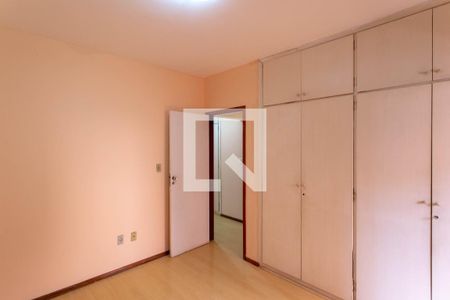 Apartamento à venda com 248m², 4 quartos e 4 vagas Apartamento à venda com 248m², 4 quartos e 4 vagasQuarto 4