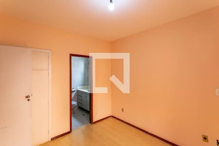 Apartamento à venda com 248m², 4 quartos e 4 vagas Apartamento à venda com 248m², 4 quartos e 4 vagasQuarto Suíte