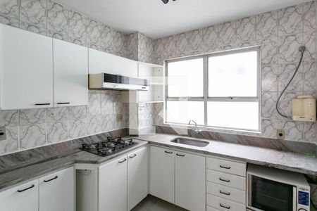 Apartamento à venda com 248m², 4 quartos e 4 vagas Apartamento à venda com 248m², 4 quartos e 4 vagasCozinha