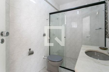 Apartamento à venda com 248m², 4 quartos e 4 vagas Apartamento à venda com 248m², 4 quartos e 4 vagasBanheiro Social 2