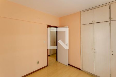 Apartamento à venda com 248m², 4 quartos e 4 vagas Apartamento à venda com 248m², 4 quartos e 4 vagasQuarto 2