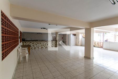 Apartamento à venda com 248m², 4 quartos e 4 vagas Apartamento à venda com 248m², 4 quartos e 4 vagasÁrea comum - Salão de festas