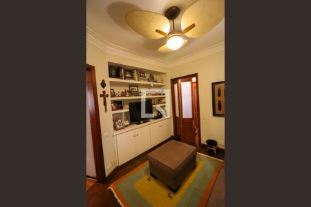 Apartamento à venda com 226m², 4 quartos e 4 vagasSala de TV