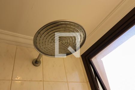 Apartamento à venda com 226m², 4 quartos e 4 vagasBanheiro da Suíte 2