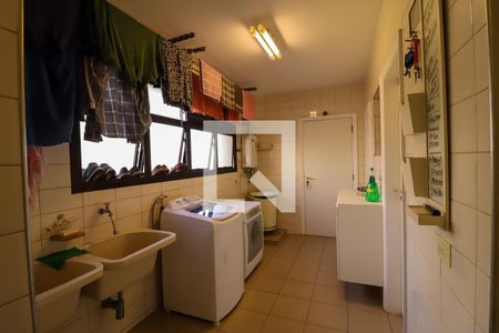 Apartamento à venda com 226m², 4 quartos e 4 vagasÁrea de Serviço