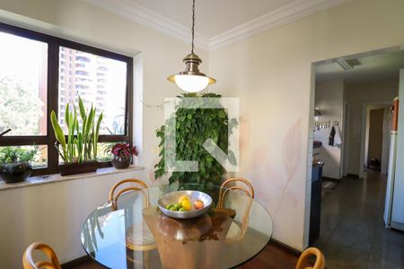 Apartamento à venda com 226m², 4 quartos e 4 vagasCopa