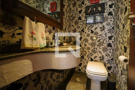 Apartamento à venda com 226m², 4 quartos e 4 vagasLavabo