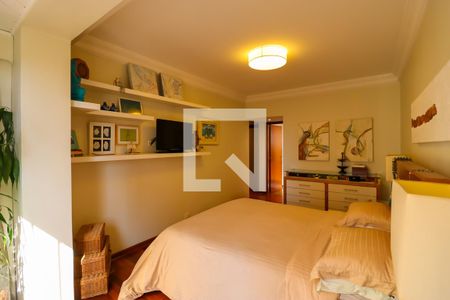 Apartamento à venda com 226m², 4 quartos e 4 vagasSuíte 2