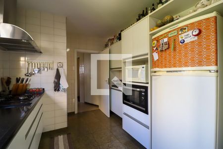 Apartamento à venda com 226m², 4 quartos e 4 vagasCozinha