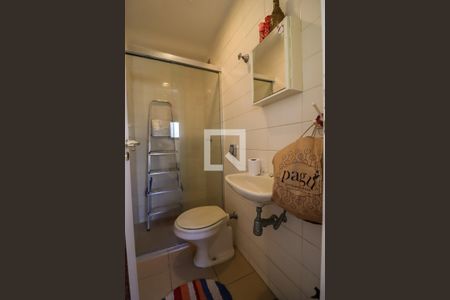 Apartamento à venda com 226m², 4 quartos e 4 vagasBanheiro de Serviço