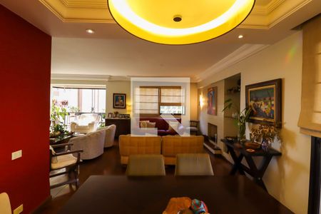 Apartamento à venda com 226m², 4 quartos e 4 vagasSala de Jantar