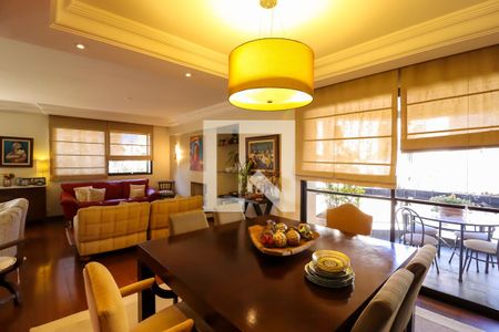 Apartamento à venda com 226m², 4 quartos e 4 vagasSala de Jantar