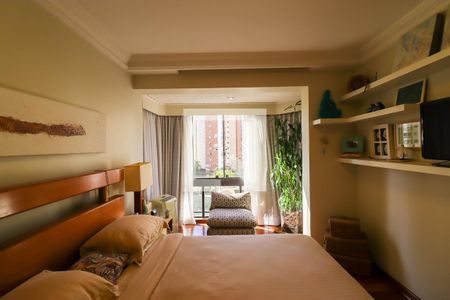 Apartamento à venda com 226m², 4 quartos e 4 vagasSuíte 2