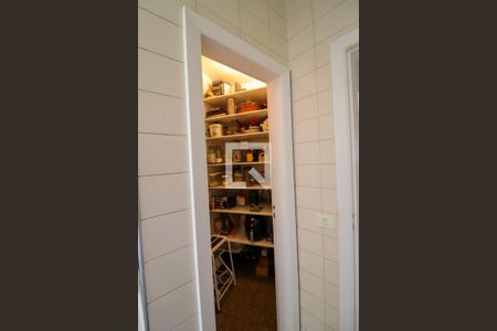 Apartamento à venda com 226m², 4 quartos e 4 vagasDespensa