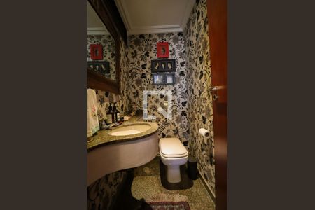 Apartamento à venda com 226m², 4 quartos e 4 vagasLavabo