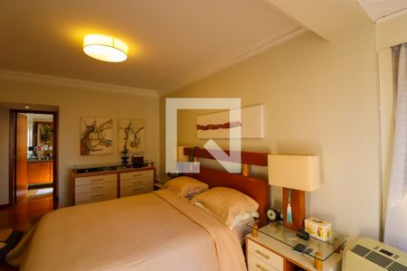 Apartamento à venda com 226m², 4 quartos e 4 vagasSuíte 2