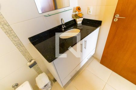 Banheiro de kitnet/studio para alugar com 1 quarto, 35m² em Parque Rural Fazenda Santa Cândida, Campinas
