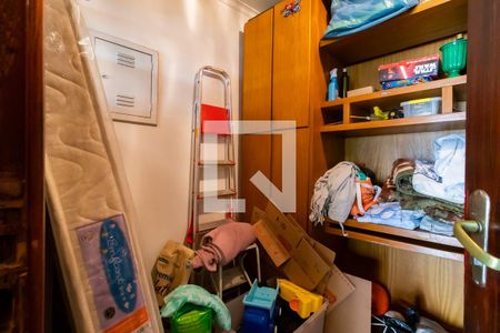 Casa à venda com 220m², 3 quartos e 6 vagasQuarto de Serviço