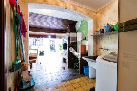 Casa à venda com 220m², 3 quartos e 6 vagasÁrea de Serviço