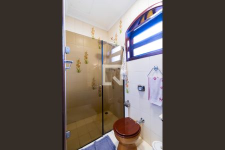 Casa à venda com 220m², 3 quartos e 6 vagasBanheiro