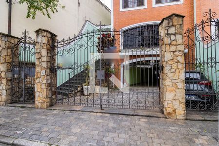 Casa à venda com 220m², 3 quartos e 6 vagasFachada