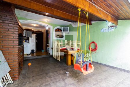 Casa à venda com 220m², 3 quartos e 6 vagasQuintal e Churrasqueira