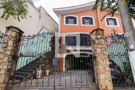 Casa à venda com 220m², 3 quartos e 6 vagasFachada