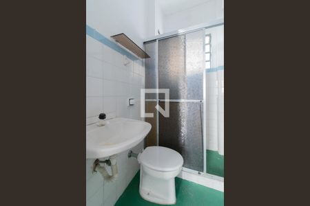 Banheiro de apartamento para alugar com 1 quarto, 49m² em Centro Histórico, Porto Alegre