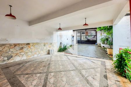 Casa à venda com 316m², 3 quartos e 4 vagas Casa à venda com 316m², 3 quartos e 4 vagasGaragem