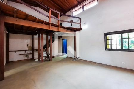 Casa à venda com 316m², 3 quartos e 4 vagas Casa à venda com 316m², 3 quartos e 4 vagasSala 2