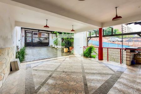 Casa à venda com 316m², 3 quartos e 4 vagas Casa à venda com 316m², 3 quartos e 4 vagasGaragem