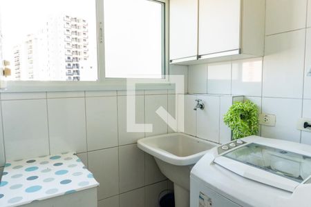 Apartamento à venda com 70m², 2 quartos e 1 vagaÁrea de Serviço