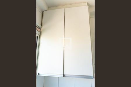 Apartamento à venda com 70m², 2 quartos e 1 vagaÁrea de Serviço - Armários