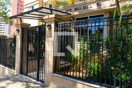 Apartamento à venda com 70m², 2 quartos e 1 vagaFachada e portaria