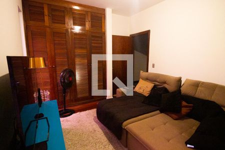 Sala de TV de casa para alugar com 3 quartos, 390m² em Jardim Viana, São Paulo