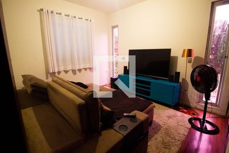Sala de TV de casa para alugar com 3 quartos, 390m² em Jardim Viana, São Paulo