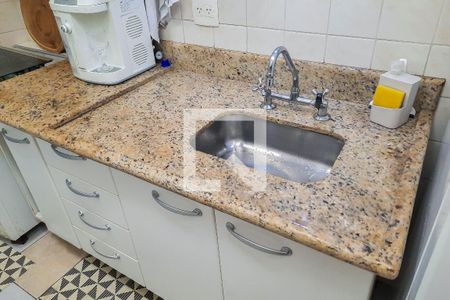 Apartamento à venda com 74m², 3 quartos e 1 vaga Apartamento à venda com 74m², 3 quartos e 1 vagaCozinha