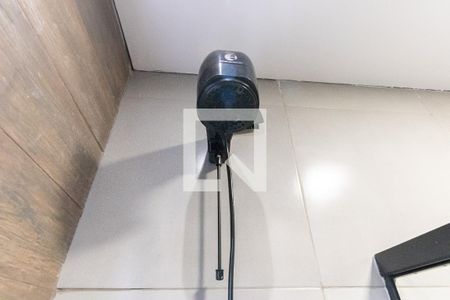 Casa à venda com 300m², 3 quartos e 3 vagas Casa à venda com 300m², 3 quartos e 3 vagasChuveiro 1