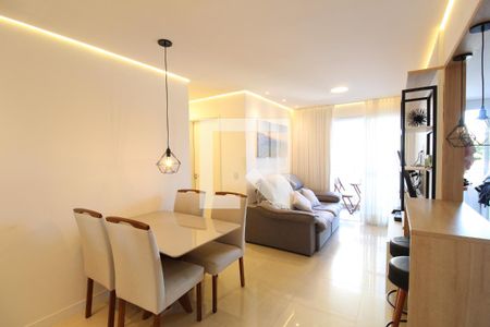 Sala de apartamento para alugar com 2 quartos, 64m² em Jacarepaguá, Rio de Janeiro