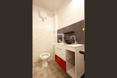 Casa à venda com 0m², 9 quartos e sem vaga Casa à venda com 0m², 9 quartos e sem vagaBanheiro