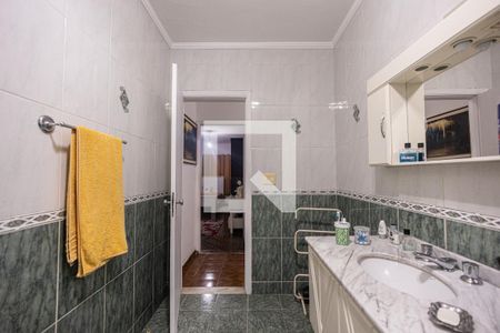 Casa à venda com 200m², 3 quartos e 3 vagas Casa à venda com 200m², 3 quartos e 3 vagasBanheiro Social