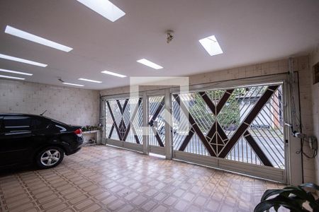 Casa à venda com 200m², 3 quartos e 3 vagas Casa à venda com 200m², 3 quartos e 3 vagasGaragem